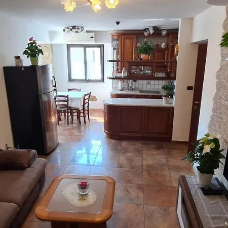 Izola City Center Apartment Exterior photo